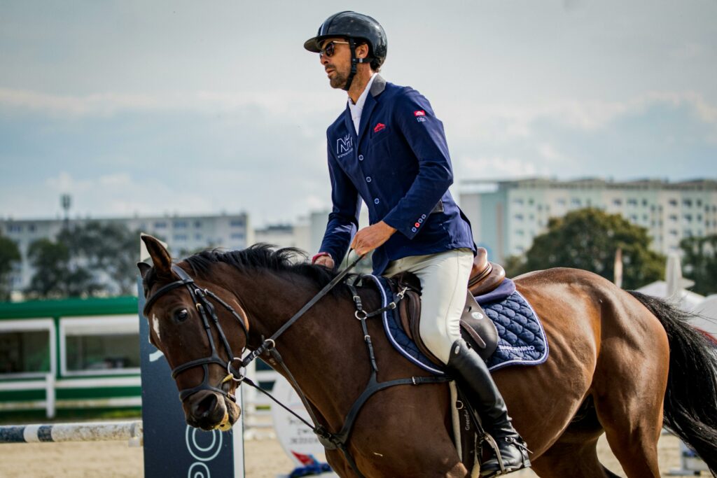 cavalier cheval 
ostéopathie 
gladys faure 
ostéopathe
compiègne